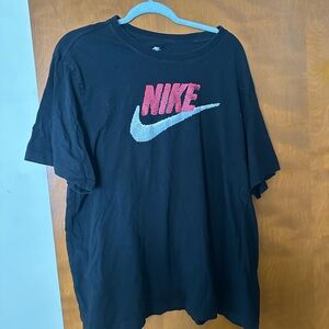 Nike Black and Red Short Sleeve Tee